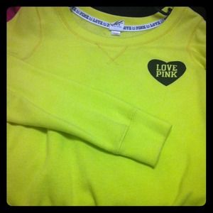 Super cute Victoria's Secret PINK sweatshirt!