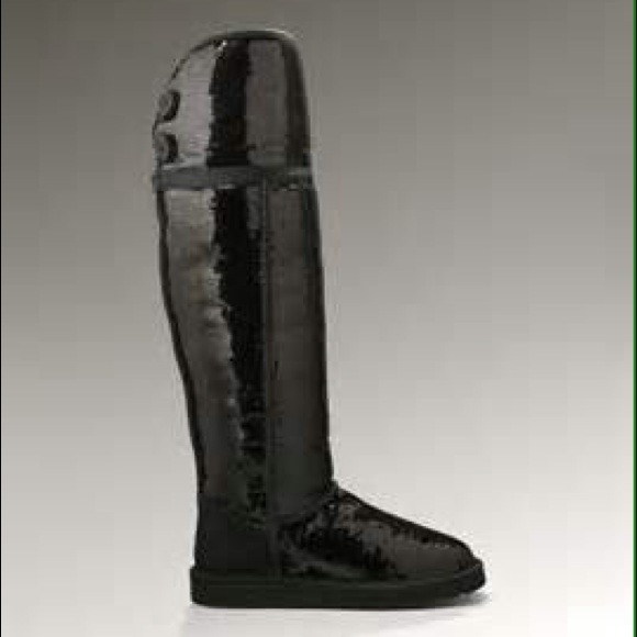 Please help me I am looking for those uggs - Picture 3 of 3