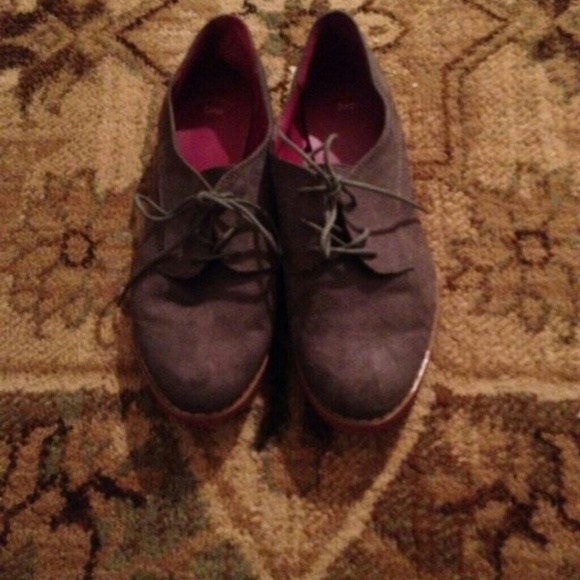 Oxford shoes