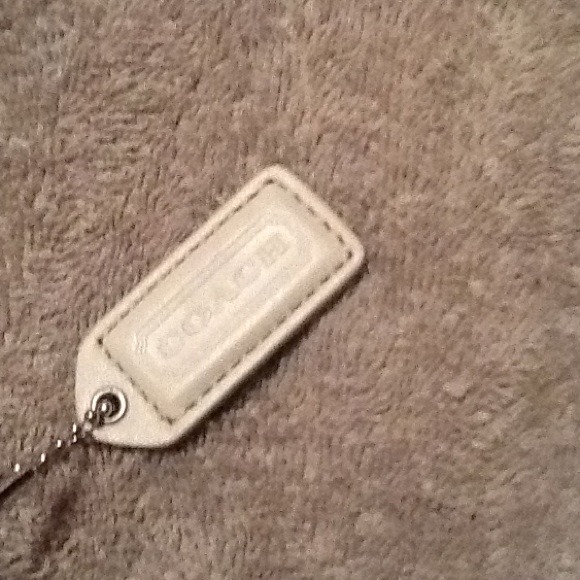 Handbag - Picture 2 of 4