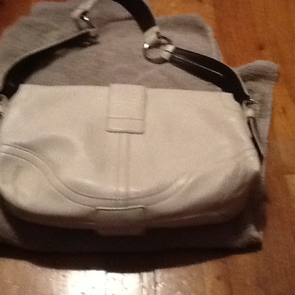 Handbag - Picture 4 of 4