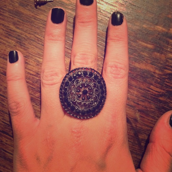 Black ring