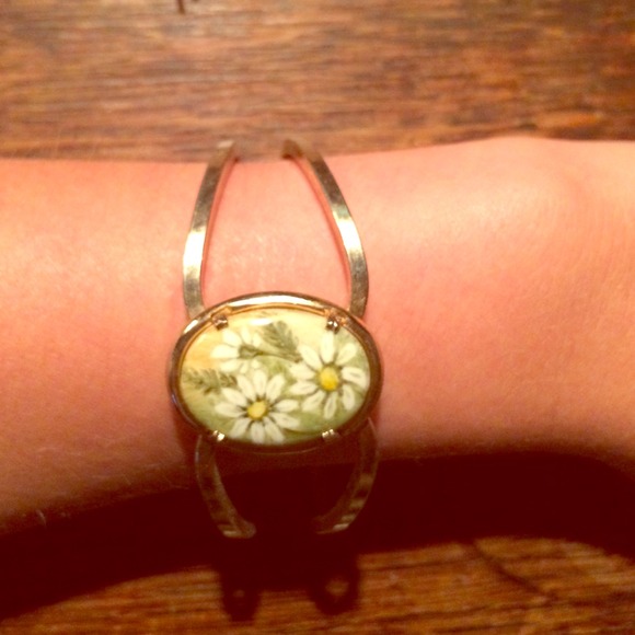 Floral & gold bracelet