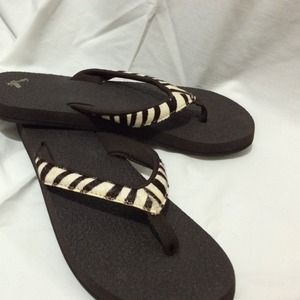 Animal/zebra print sanük sandals