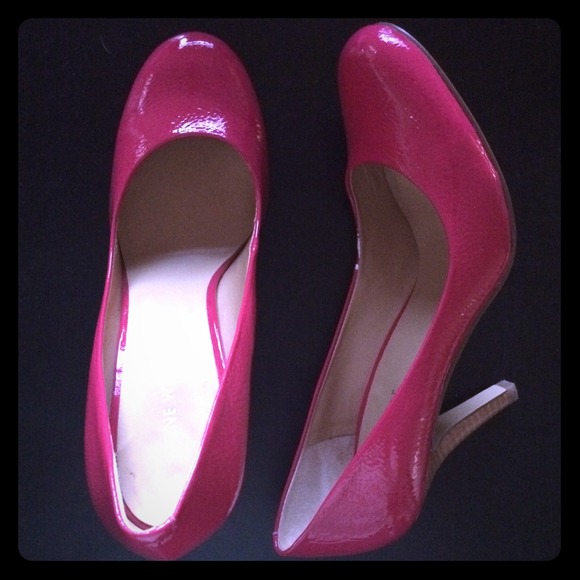 Nine West Shoes - Lipstick pink patent leather pumps
