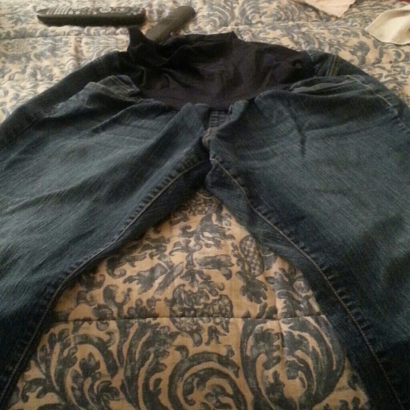 Motherhood maternity jeans