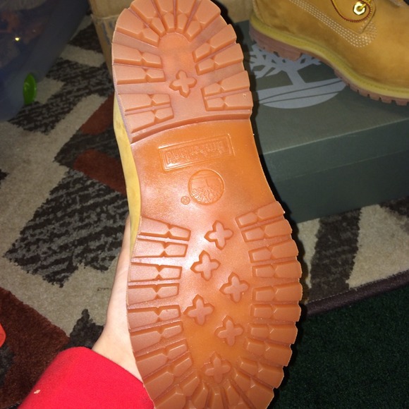 Timberlands - Picture 2 of 4