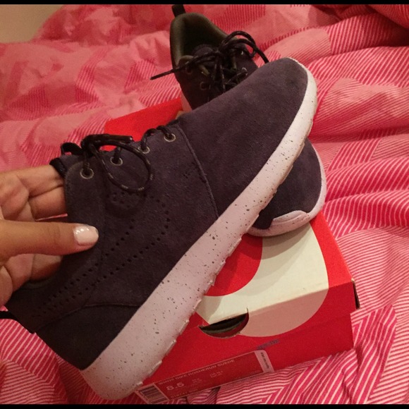 Nike roshe run SUEDE