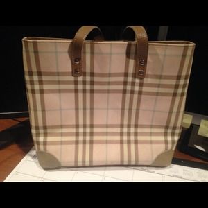 Burberry Tote REDUCED