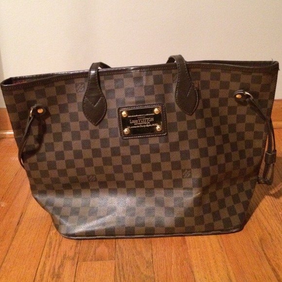 LV Purse