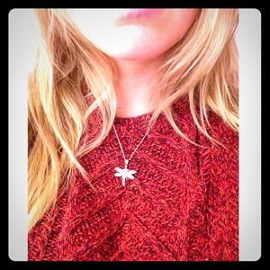 Dainty dragonfly necklace