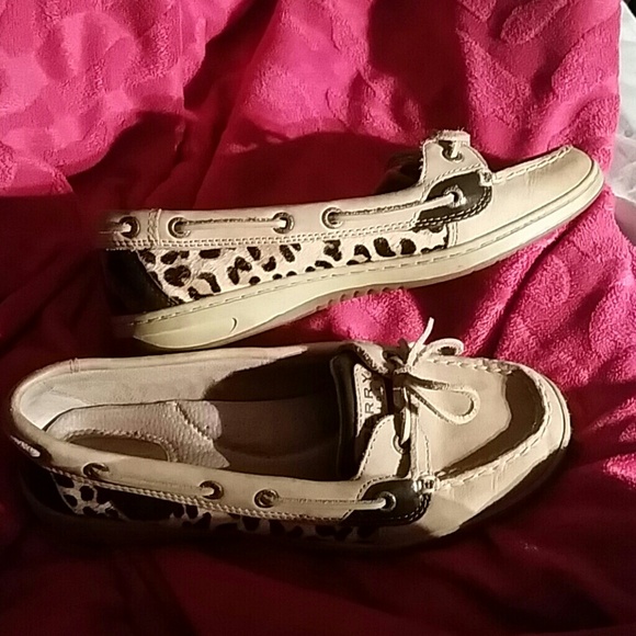 Sperry boat shoes.