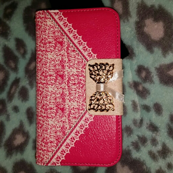 Samsung Galaxy s3 wallet case.