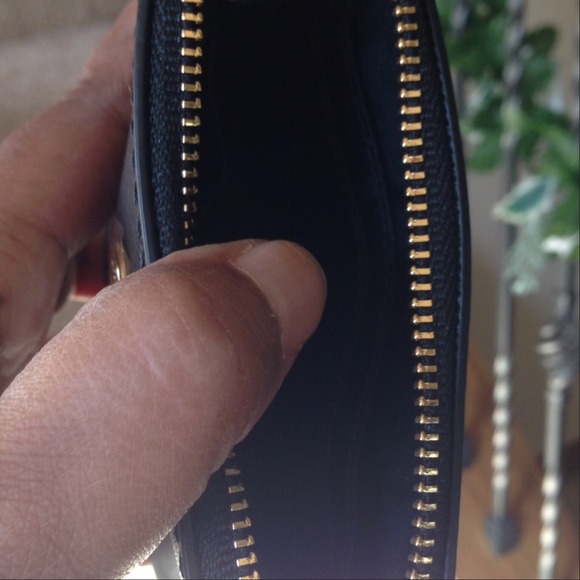 ❌Sold❌Tory Burch Square Coin Purse - Picture 3 of 3