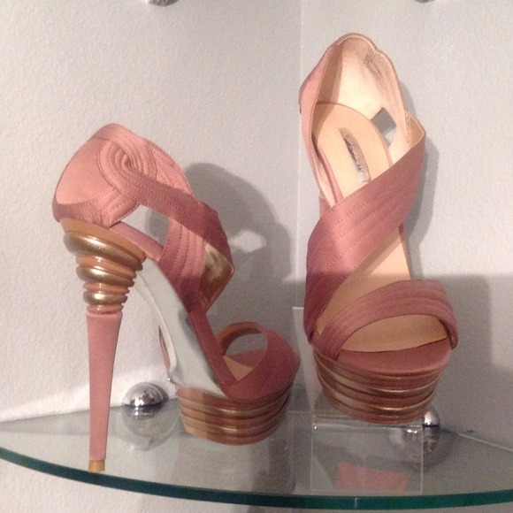H by Halston Heels! SIZE 10