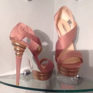 H by Halston Heels! SIZE 10