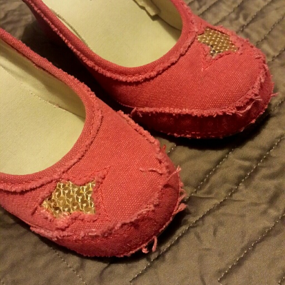 Coral wedged heels