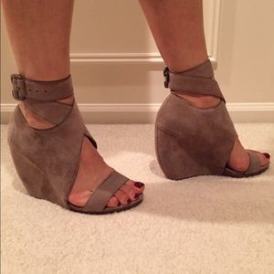 Never worn! Joe's Jeans Grey Wedges