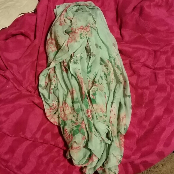 Mint greenish scarf