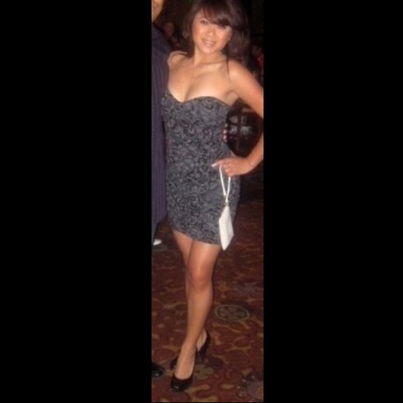 Small black and grey strapless mini dress - Picture 4 of 4