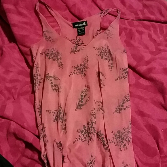 Wet seal tank top