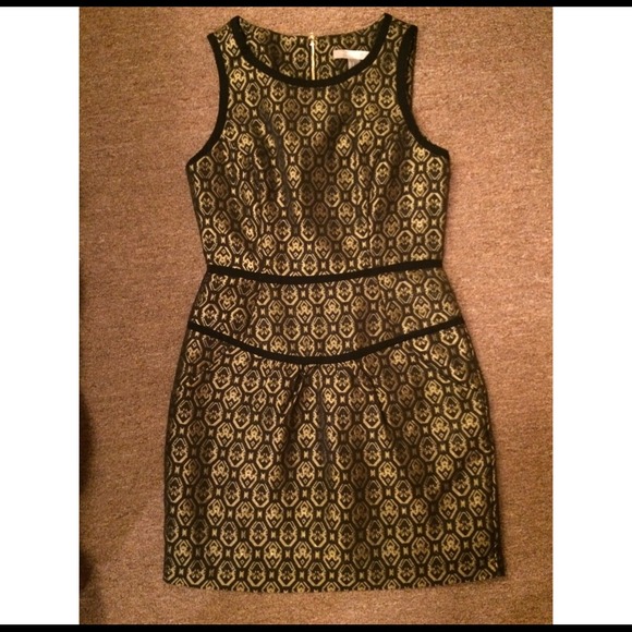 Forever 21 gold black sleeveless dress