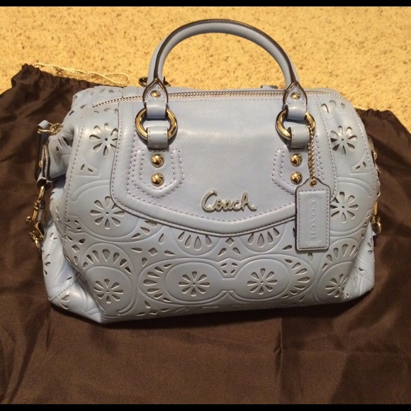 🚫Sold🚫Coach Ashley Lace Leather Satchel - Picture 1 of 4