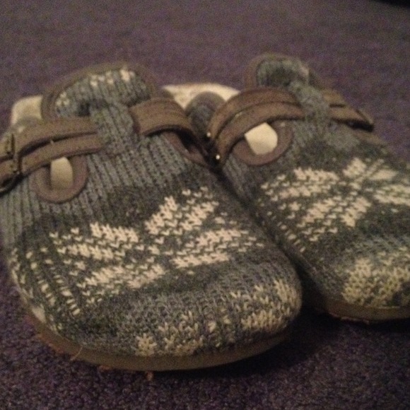 SOLD Adorable Fair Isle Slip-ons!