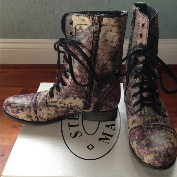 Steve Madden Blomm floral boots.