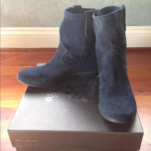 Brand New Vince Camuto navy suede "FANTI" boots.