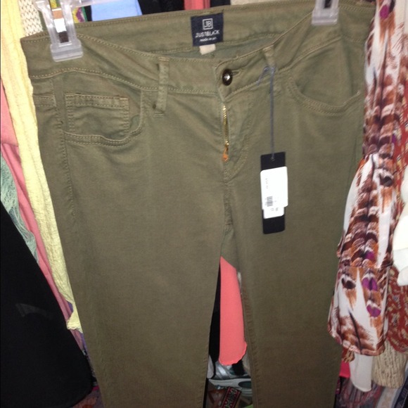 JUST USA OLIVE GREEN SKINNY JEANS SIZE 27