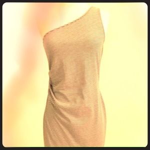 Asymmetrical Kardashian kollection dress!