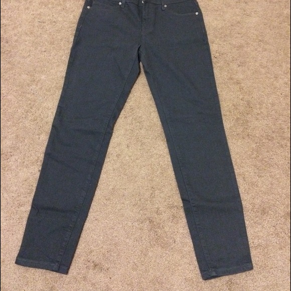 Grey skinny jeans