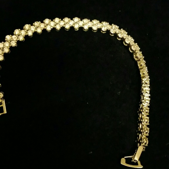 ☆☆☆☆☆ hold☆☆☆☆☆Swavorski crystal  set in sterling