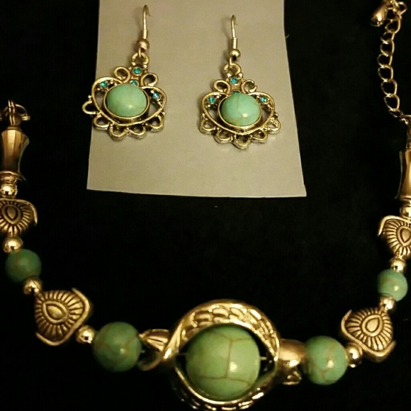 Lovely set earrings and bracelet - Picture 1 of 1