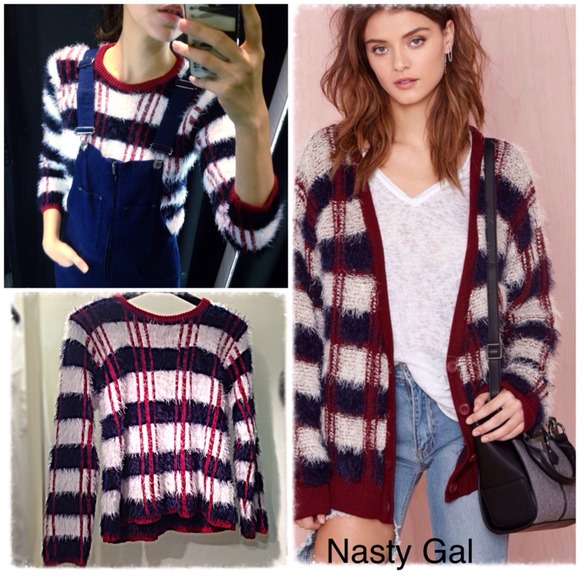 🎉HP🎉Nasty Gal Plaid Mohair Crewneck Sweater - Picture 3 of 4