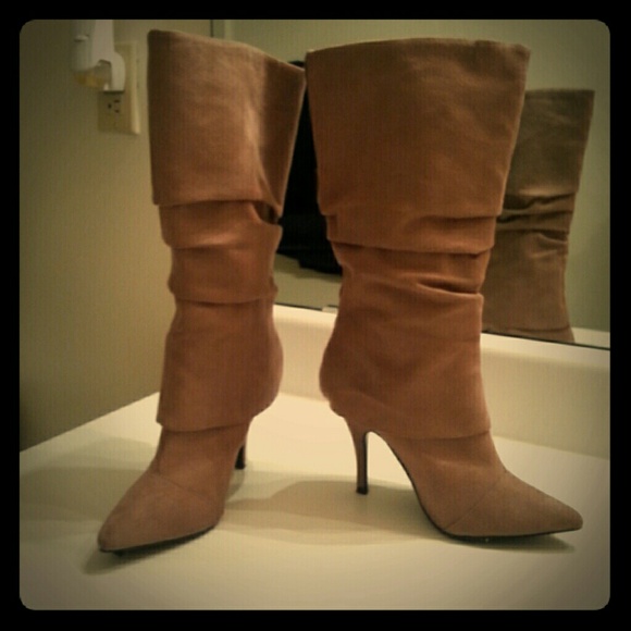 Nude suede boots