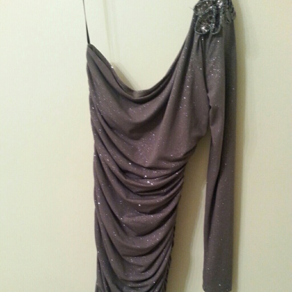 GRAY DRESS - Picture 2 of 4