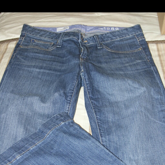 *REDUCED MUST GO*  Gap 28/6L boot cut jeans