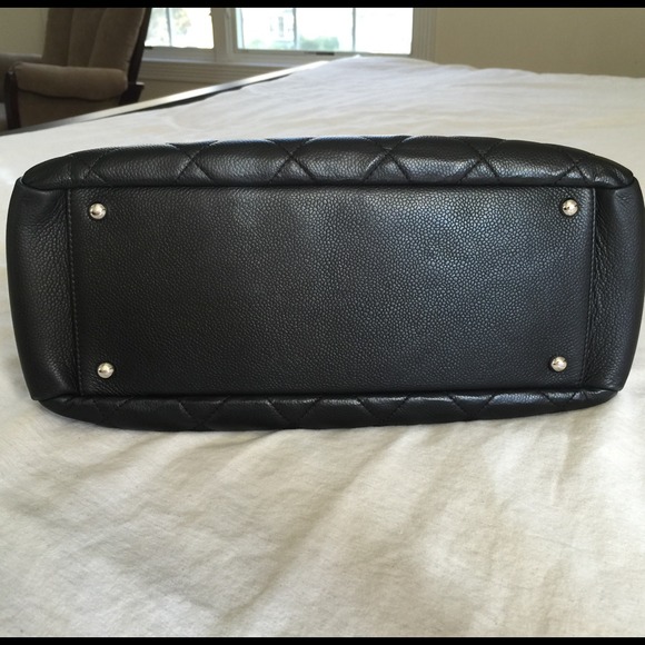 Chanel Timeless CC Tote - Picture 4 of 4