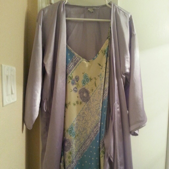 Silk robe & nightgown