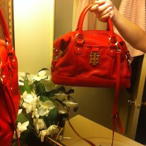 Red tommy hilfiger bag brand new only worn once