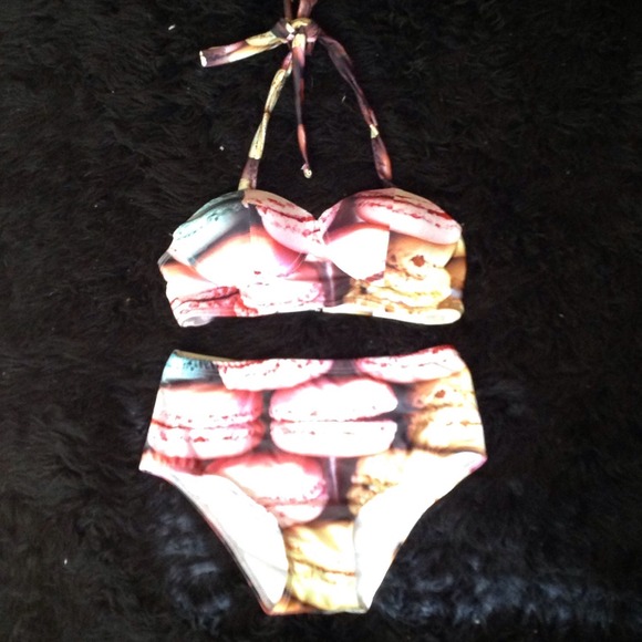 BIKINI SET Macaroons size Small new 💜reserved 💜
