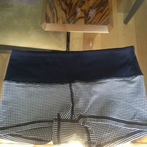 Lululemon boogie shorts navy blue plaid