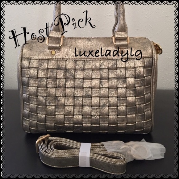 Neiman Marcus Handbags - 💝💝💝 HOST PICK 💝💝💝 Neiman Marcus Purse