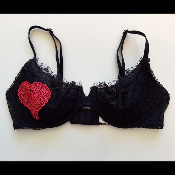❌SOLD❌ Victoria's Secret Lace Balconet Bra