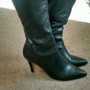 ON HOLD TIL 11/7 Extra wide calf leather boots