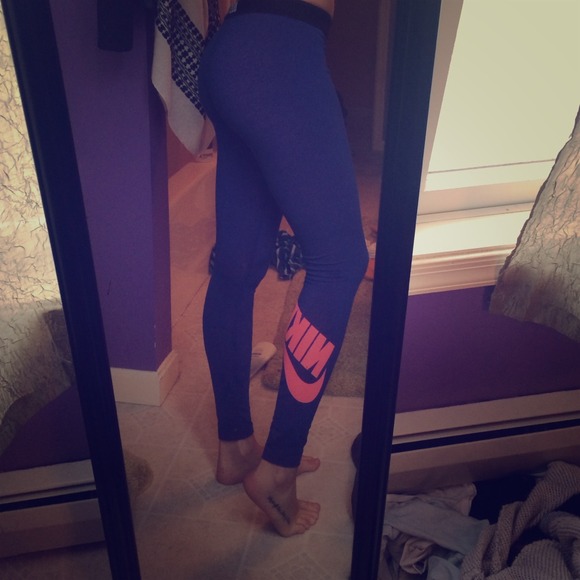 Nike blue dri-fit workout pants- never worn