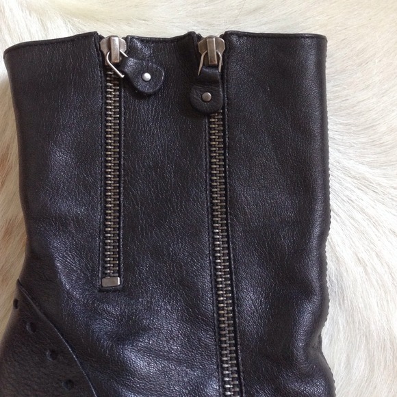 Booties - Picture 3 of 4