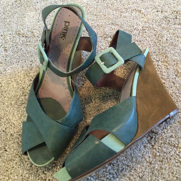 Pink Studio (boutique brand) wedge sandals